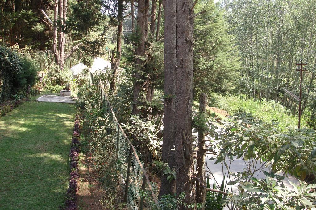 The Red House Bed & Breakfast Ooty Bagian luar foto