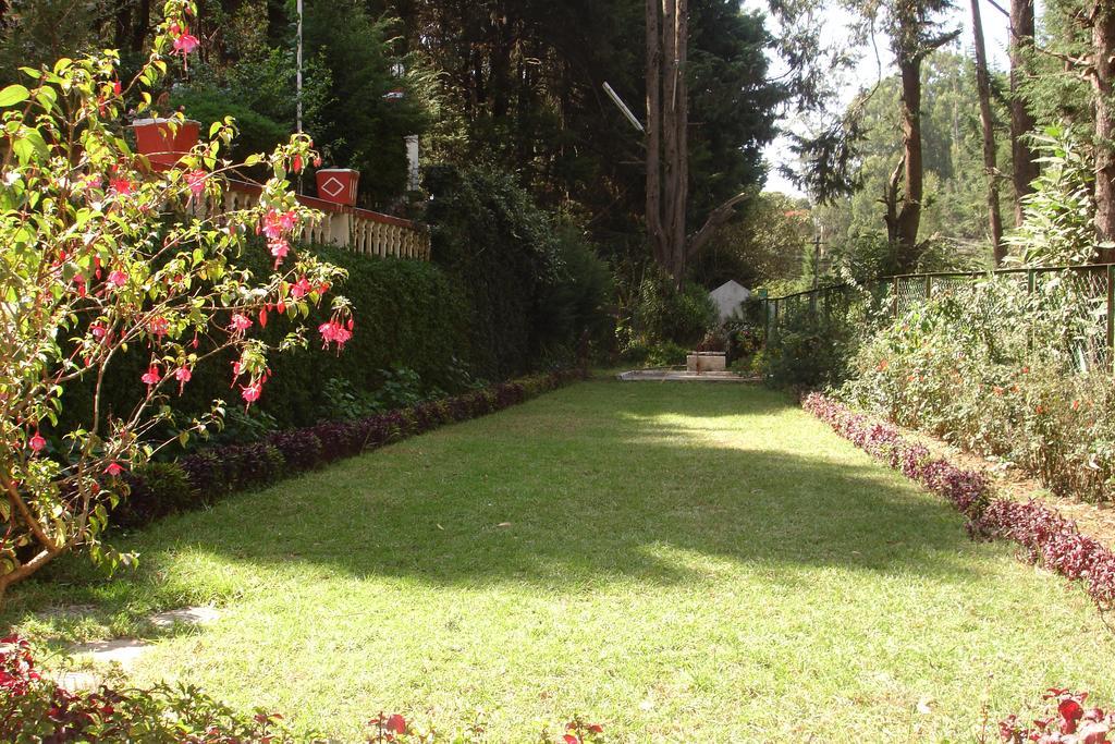 The Red House Bed & Breakfast Ooty Bagian luar foto
