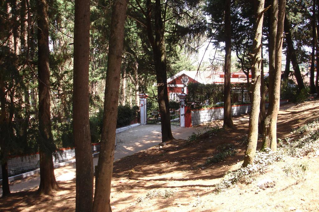 The Red House Bed & Breakfast Ooty Bagian luar foto
