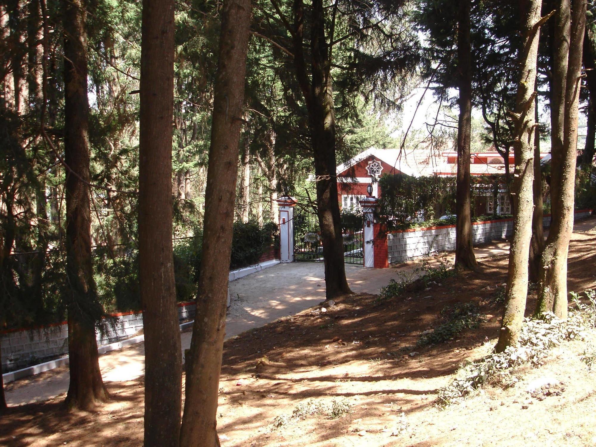 The Red House Bed & Breakfast Ooty Bagian luar foto